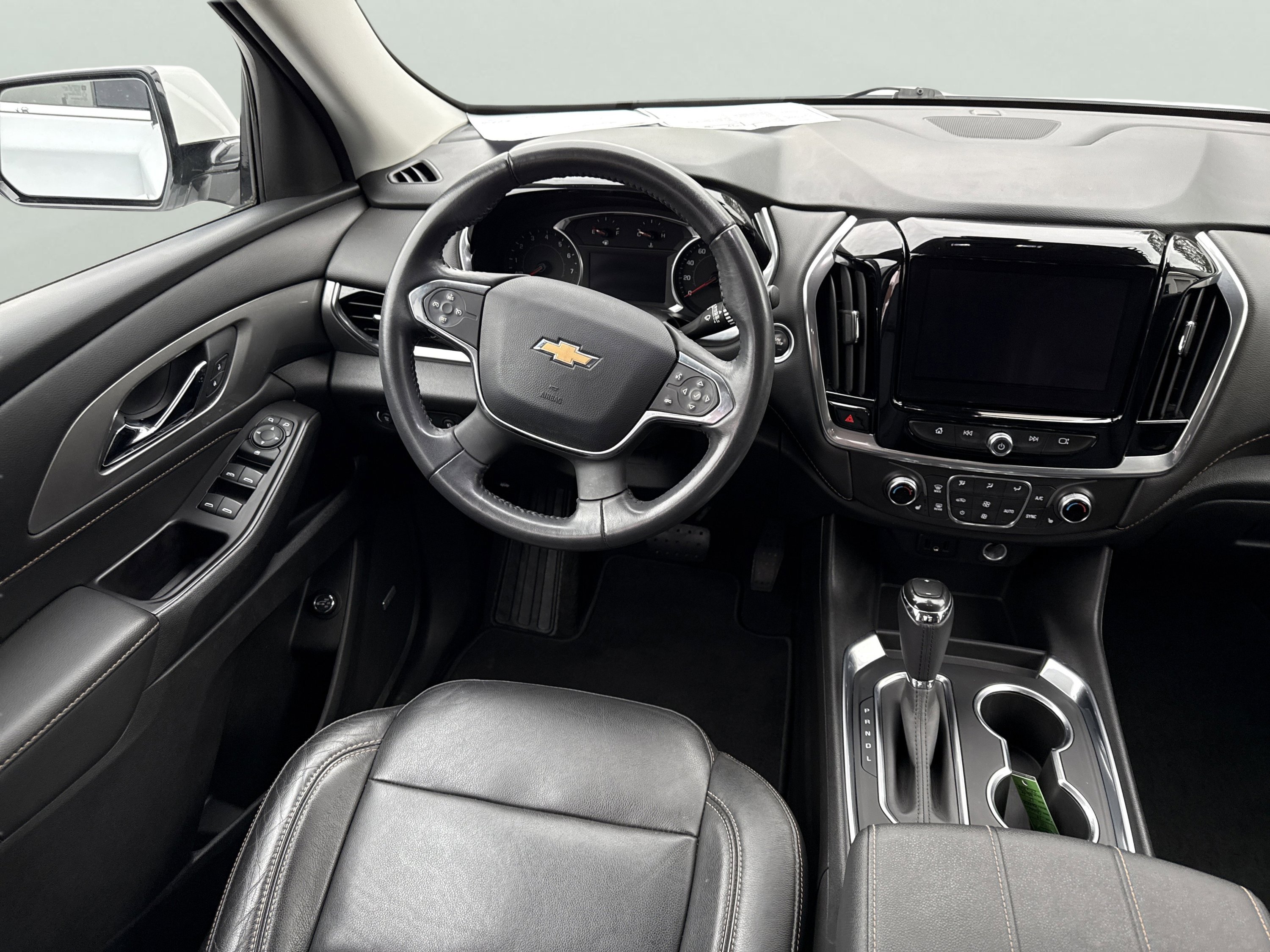 Used 2019 Chevrolet Traverse LT w/ LT Premium Package image 13