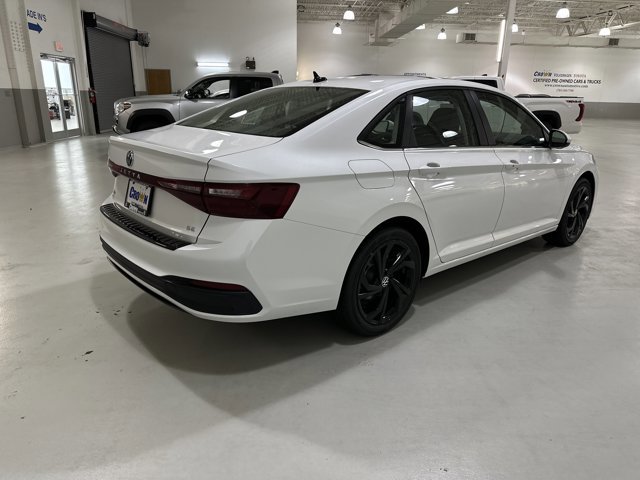 New 2026 Volkswagen Jetta SE image 9