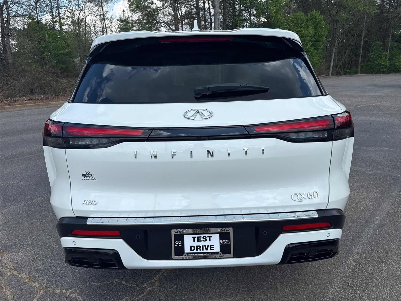 Used 2023 INFINITI QX60 Luxe w/ Cargo Package image 7