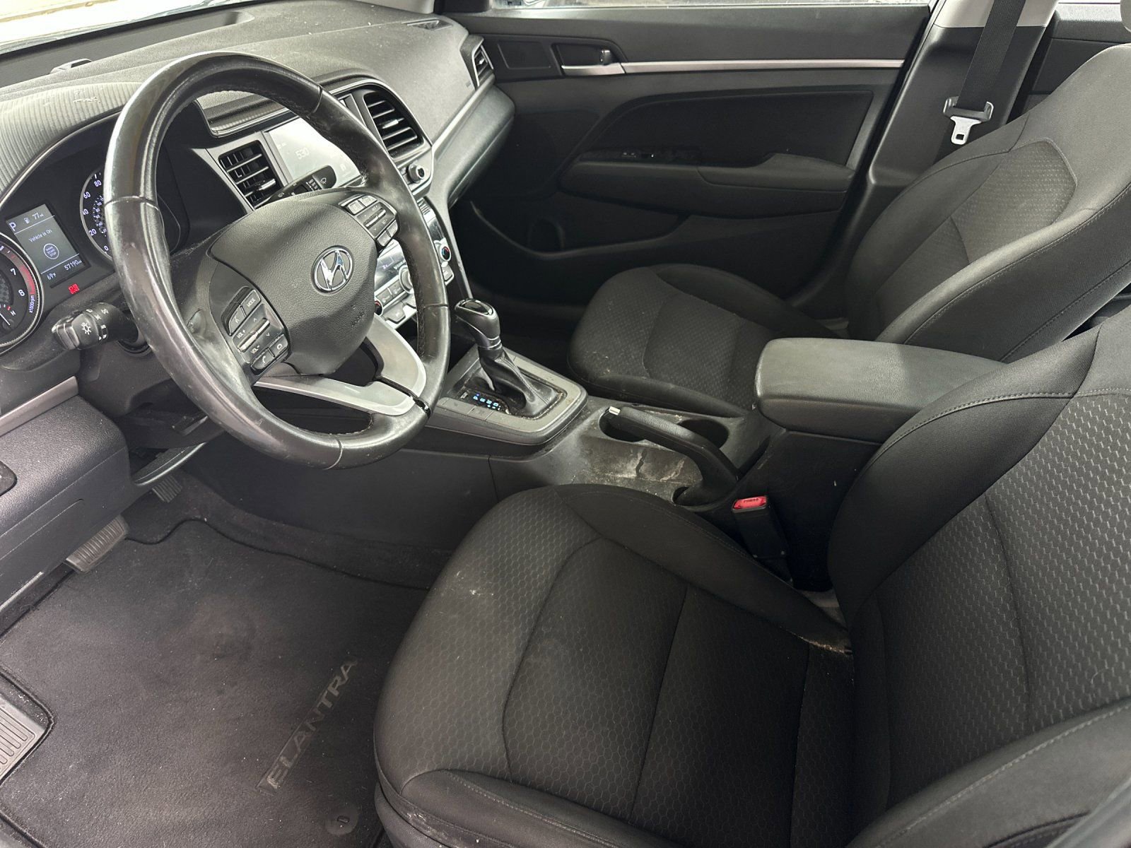 Used 2020 Hyundai Elantra Value Edition w/ Cargo Package (C1) FWD image 9