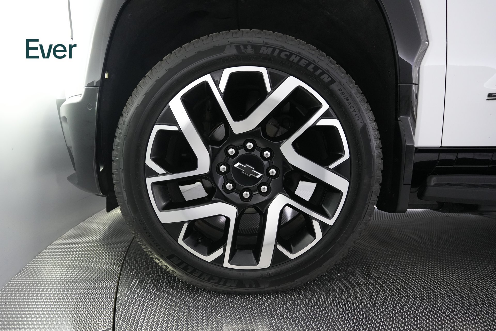 Used 2024 Chevrolet Silverado EV RST AWD/4WD image 13