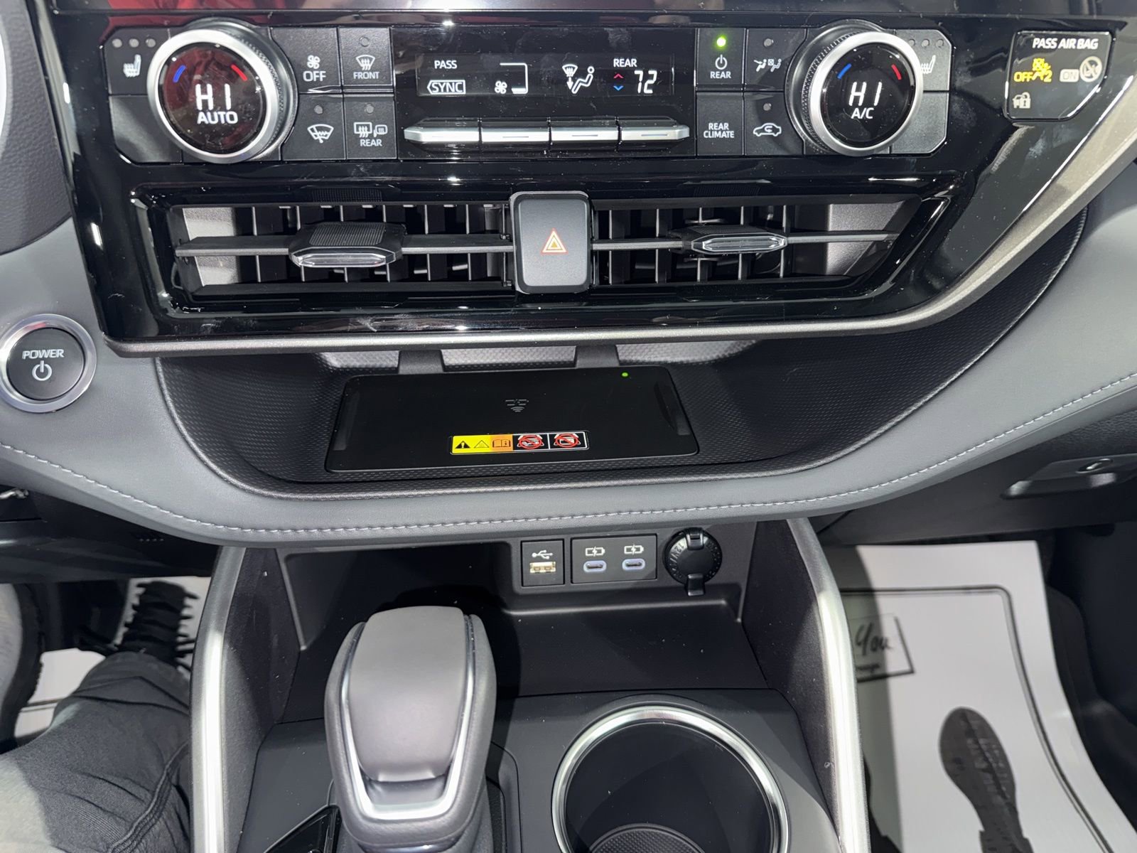 New 2026 Toyota Highlander XLE image 26