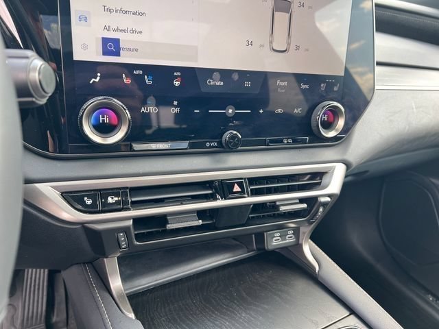 Used 2024 Lexus RX 350 AWD w/ Convenience Package image 28