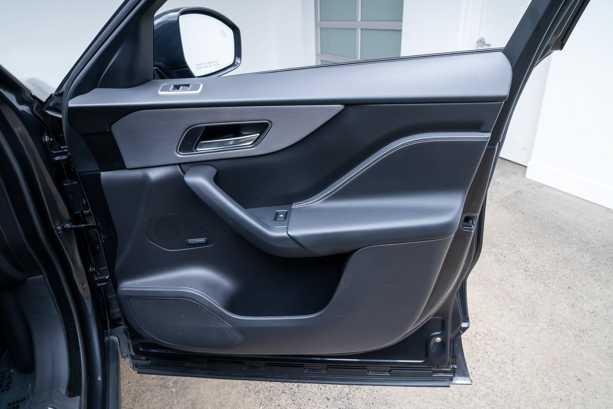 Used 2018 Jaguar F-PACE S AWD/4WD image 25