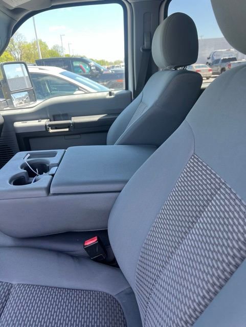 Used 2015 Ford F250 XLT w/ XLT Premium Package AWD/4WD image 17