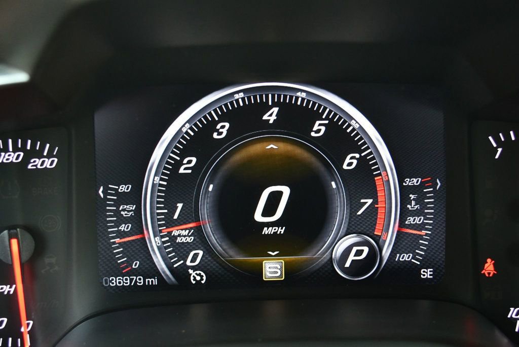 Used 2014 Chevrolet Corvette Convertible w/ 3LT w/ 3LT Preferred Equipment Group RWD image 70