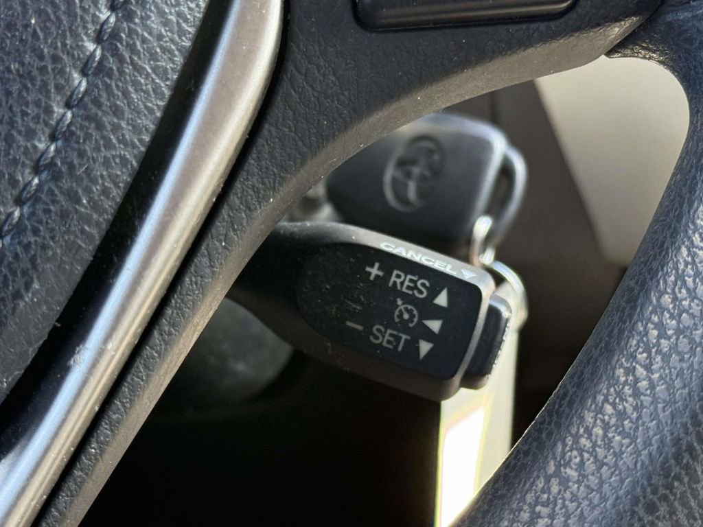 Used 2015 Toyota RAV4 LE image 26