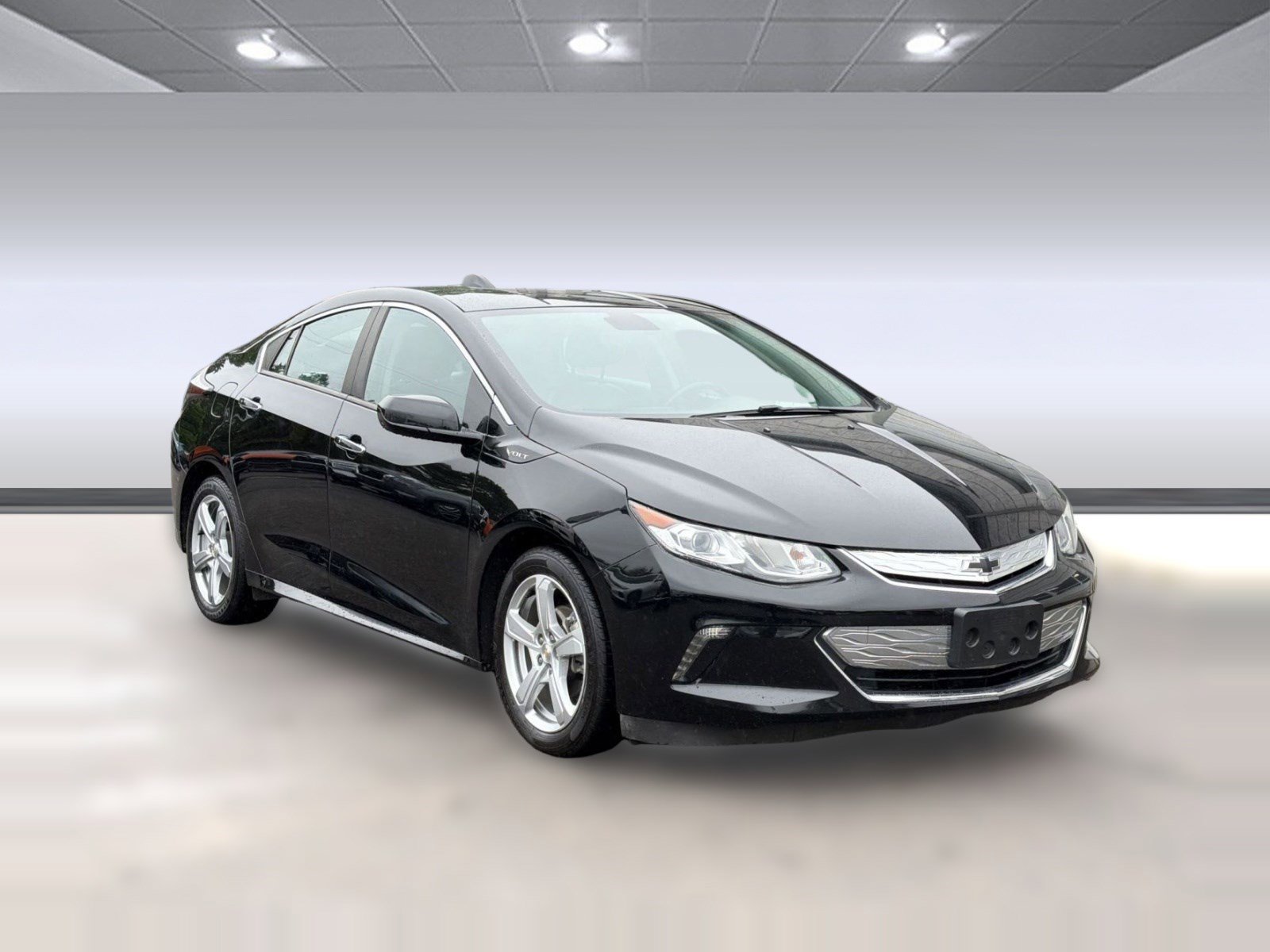 Used 2018 Chevrolet Volt LT w/ Comfort Package FWD image 7