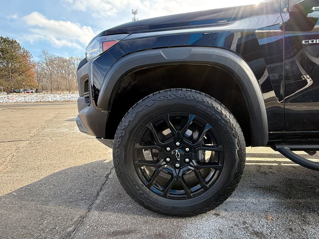 Certified 2023 Chevrolet Colorado Trail Boss w/ LPO, Dark Essentials Package image 13