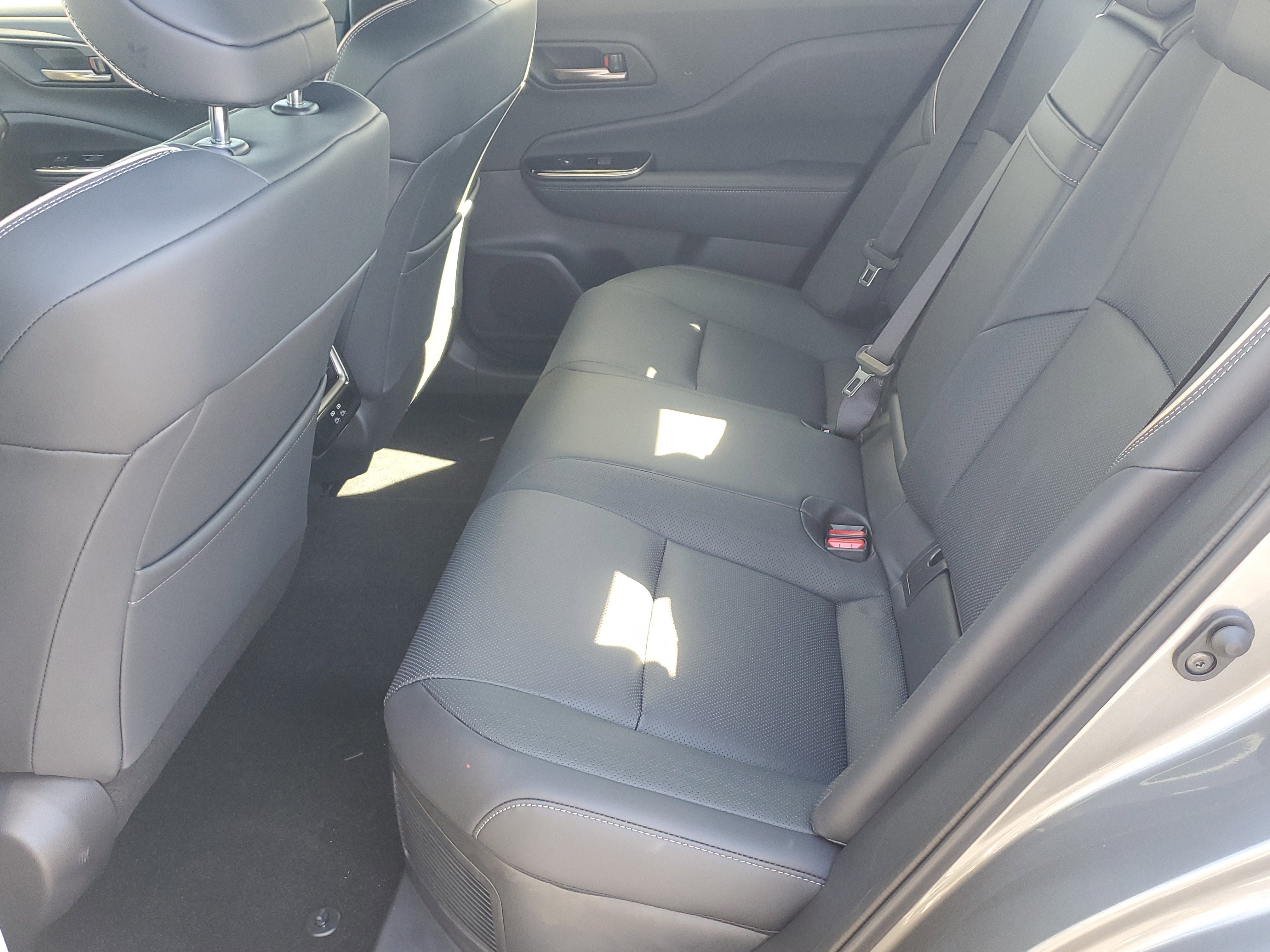 New 2026 Toyota Crown Platinum image 13