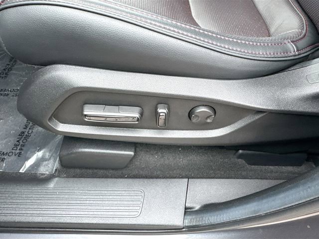 Certified 2025 Honda Pilot Black Edition image 38