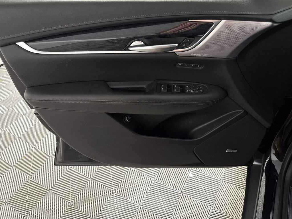Used 2024 Cadillac XT5 Premium Luxury FWD image 10