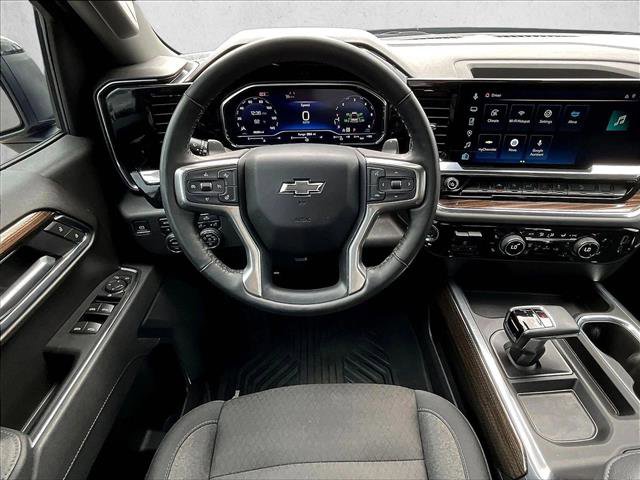 Certified 2025 Chevrolet Silverado 1500 RST w/ Z71 Off-Road Package AWD/4WD image 7