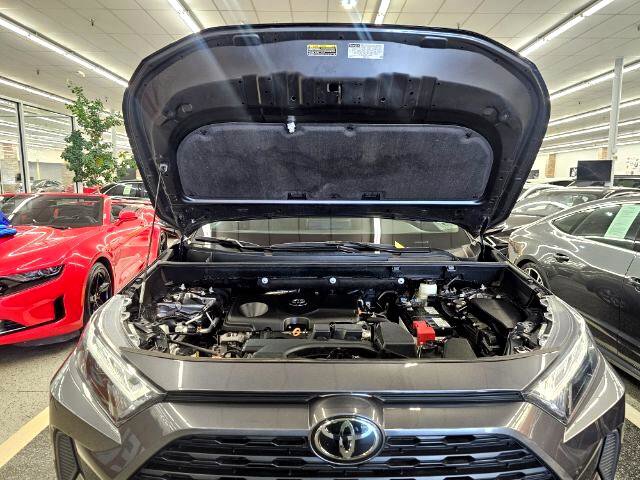 Used 2022 Toyota RAV4 XLE image 38