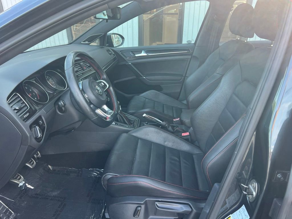 Used 2017 Volkswagen GTI SE FWD image 9