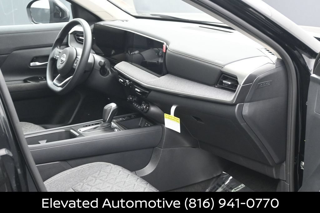 Certified 2026 Nissan Kicks SV w/ SV Premium Package AWD/4WD image 6
