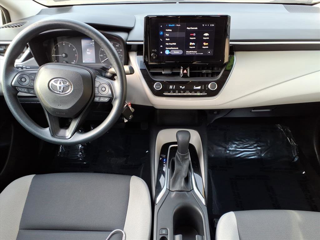 Used 2023 Toyota Corolla LE image 11