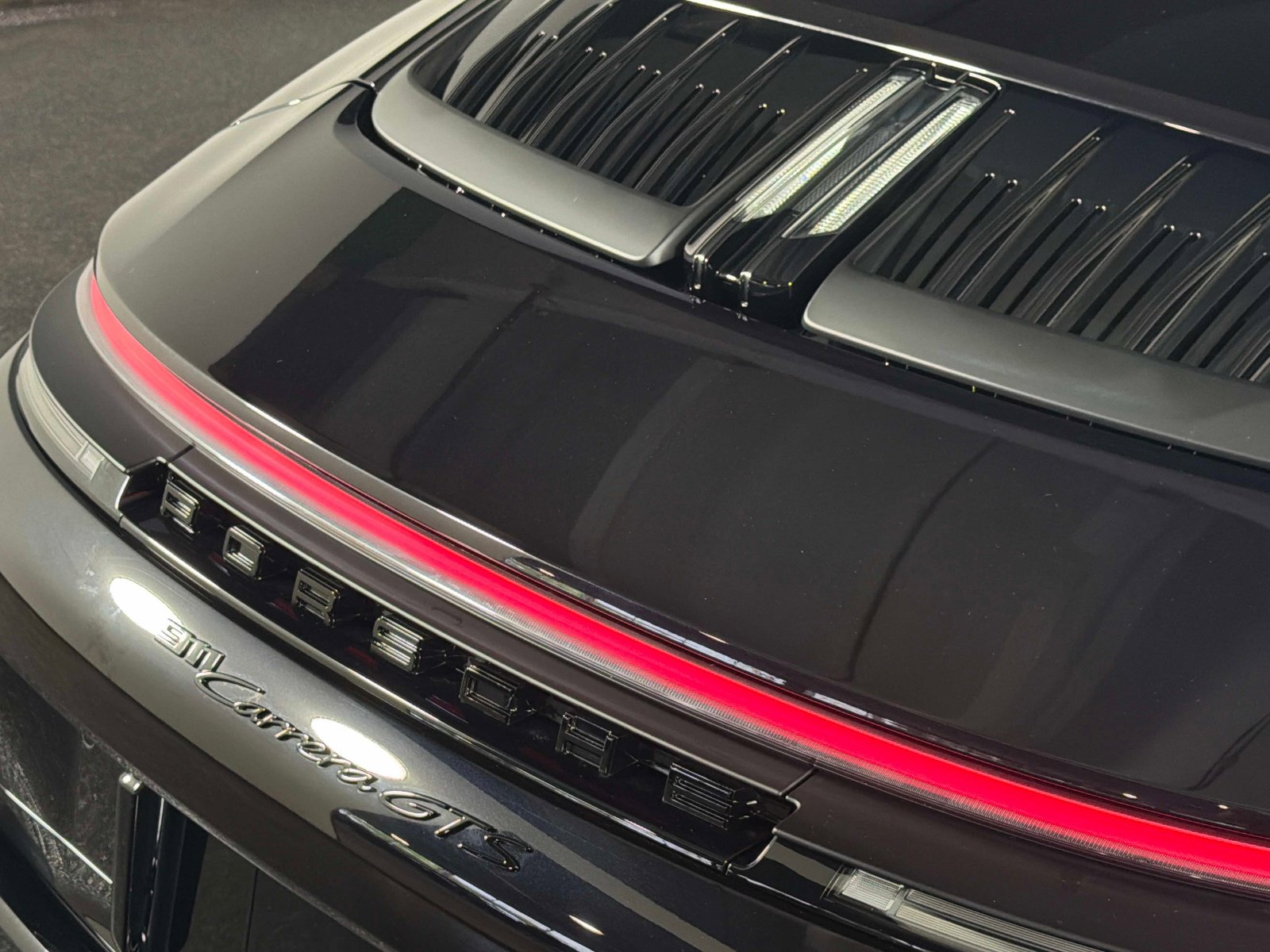 Used 2026 Porsche 911 Carrera 4 GTS AWD/4WD image 17