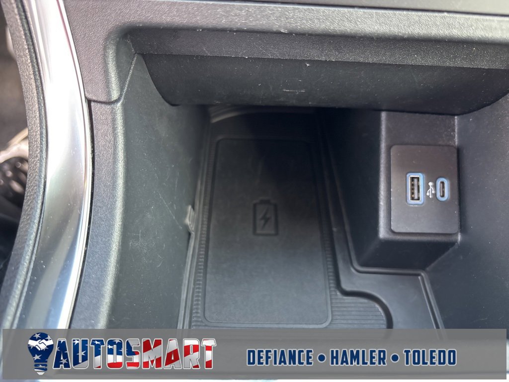 Used 2024 Ford Edge Titanium image 38