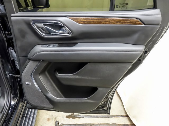 Used 2023 Chevrolet Tahoe High Country w/ Premium Package image 32