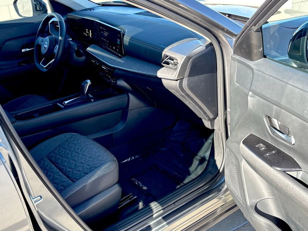 New 2026 Nissan Kicks SV w/ SV Premium Package FWD image 20