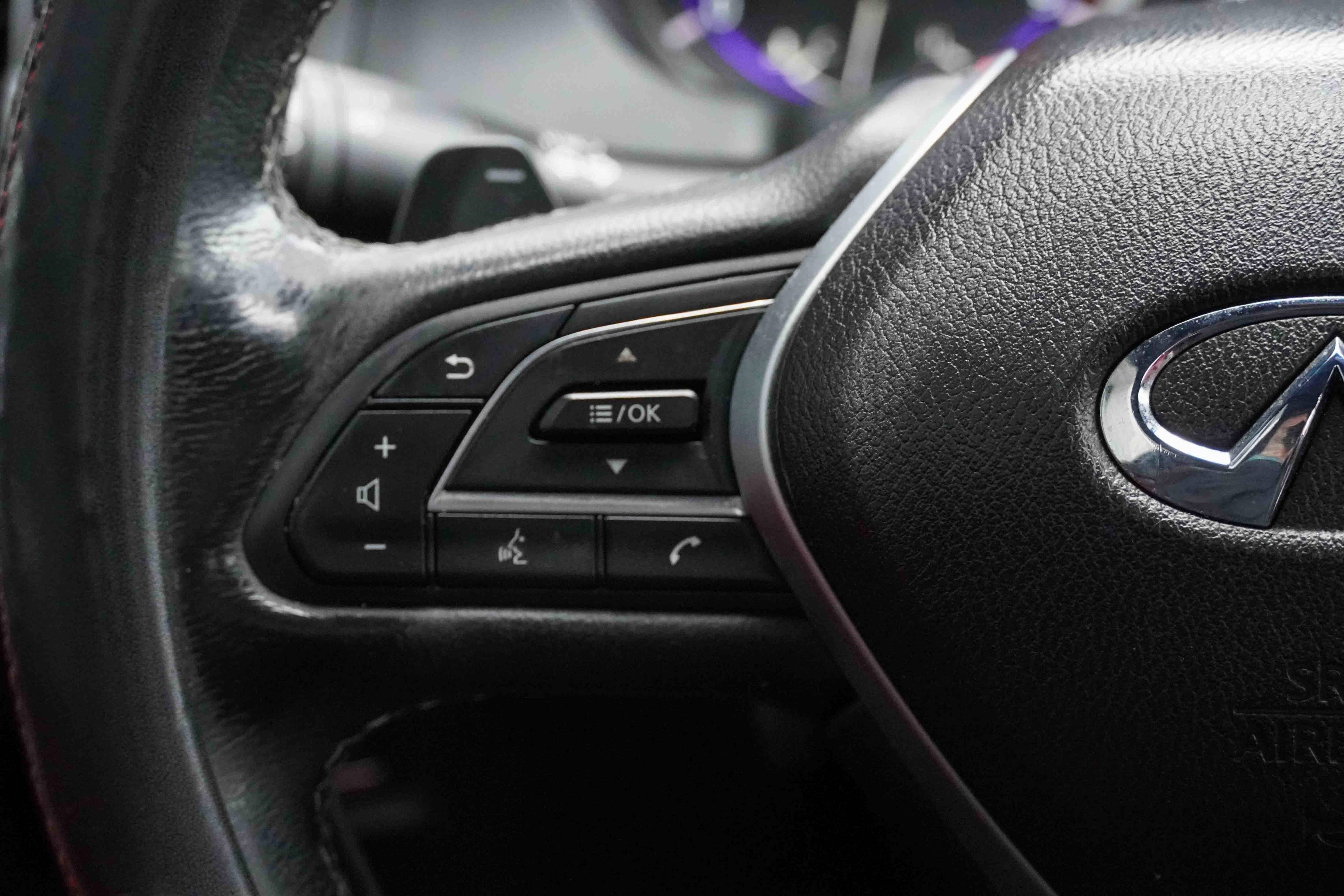 Used 2019 INFINITI Q60 Red Sport 400 image 23