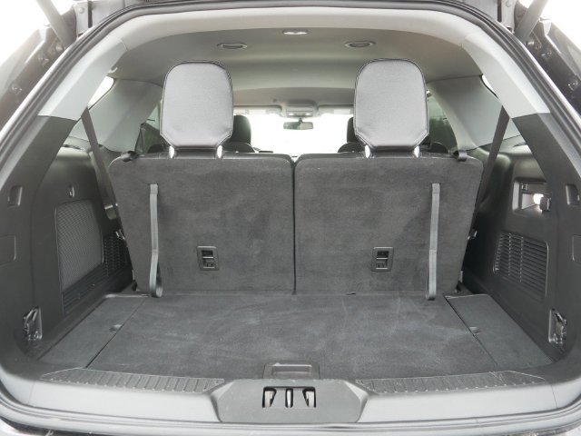 Used 2023 Ford Explorer Limited AWD/4WD image 18