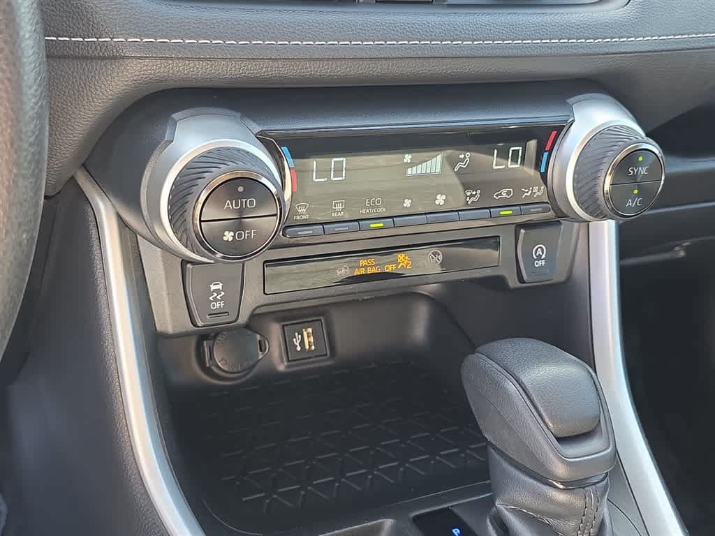 Used 2023 Toyota RAV4 XLE FWD image 24
