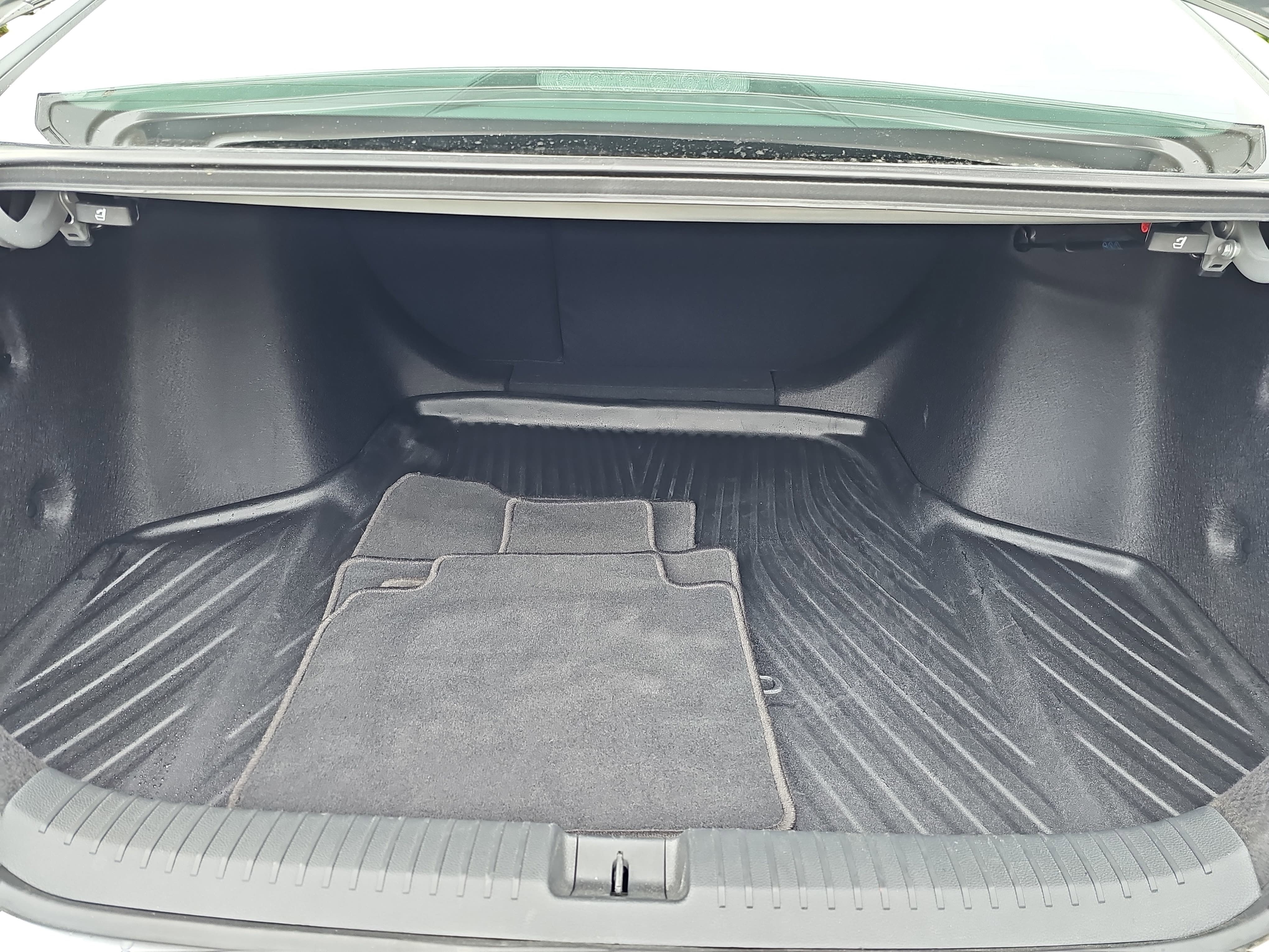 Used 2024 Honda Accord EX image 12