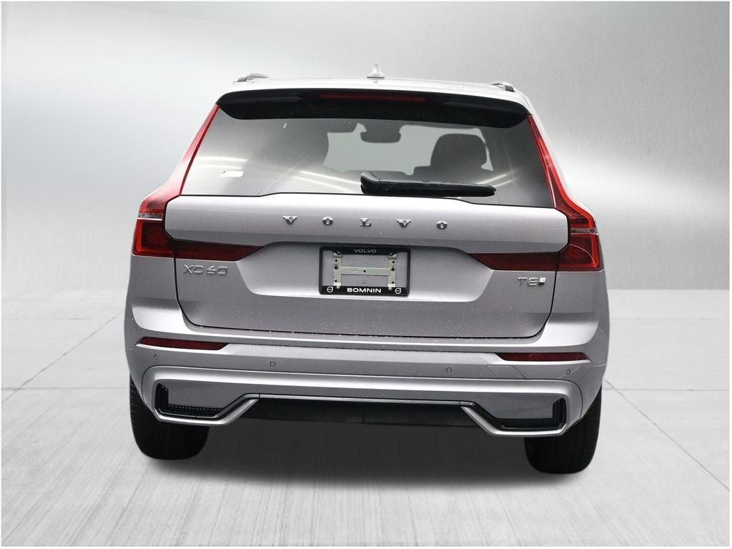 New 2026 Volvo XC60 T8 Core AWD/4WD image 4