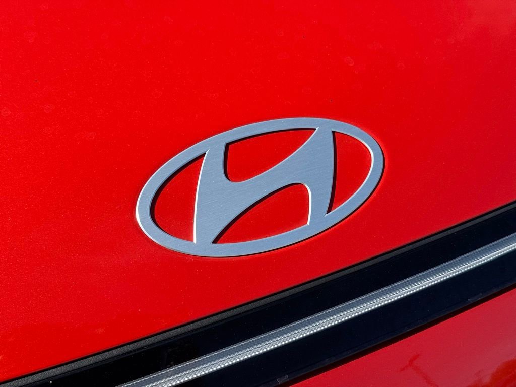 Used 2025 Hyundai Kona SEL image 6