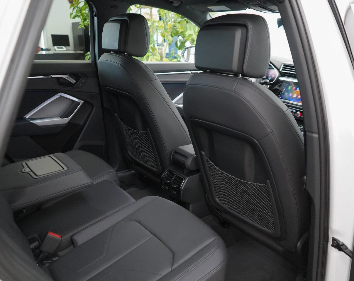 Used 2024 Audi Q3 2.0T Premium Plus w/ Premium Plus Package image 64