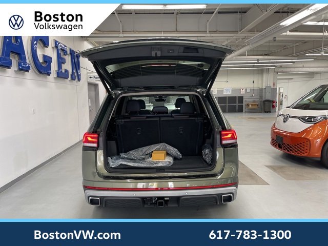 New 2026 Volkswagen Atlas Peak Edition image 12