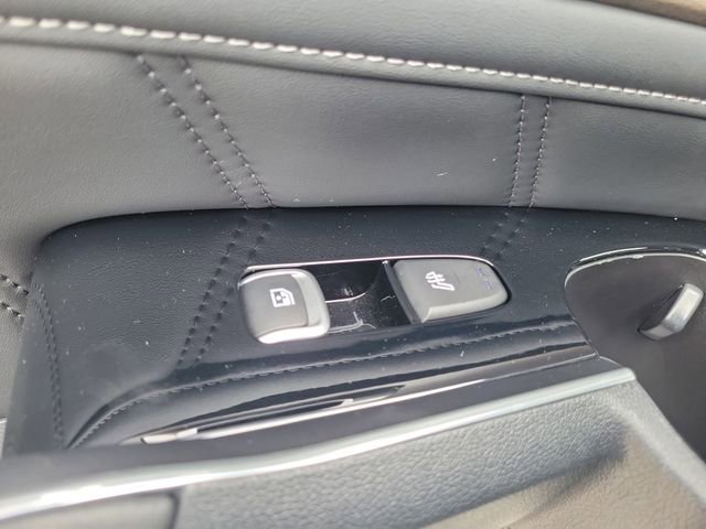 Used 2023 Kia Sorento SX Prestige image 19