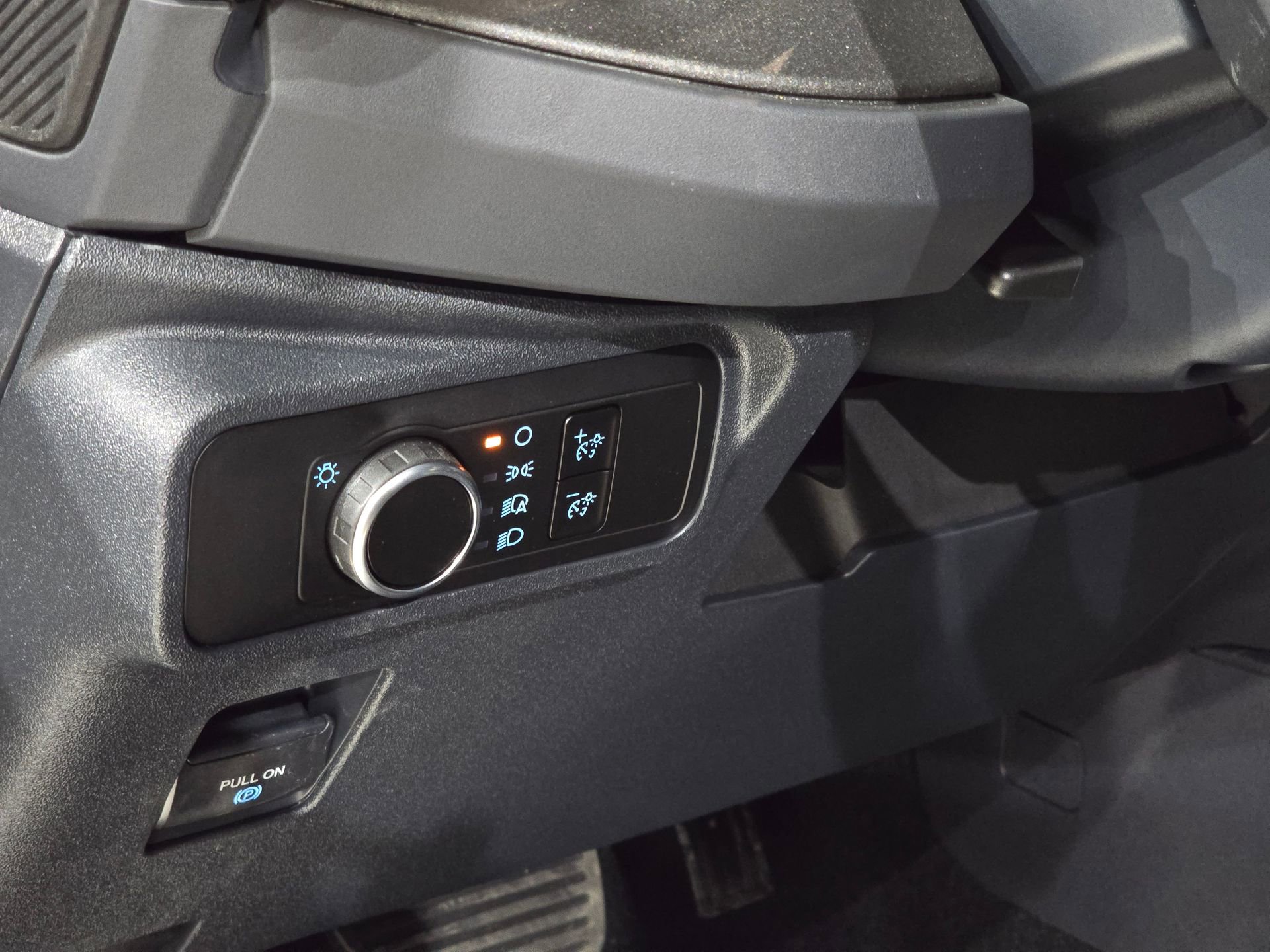 New 2025 Ford Bronco 2-Door AWD/4WD image 15