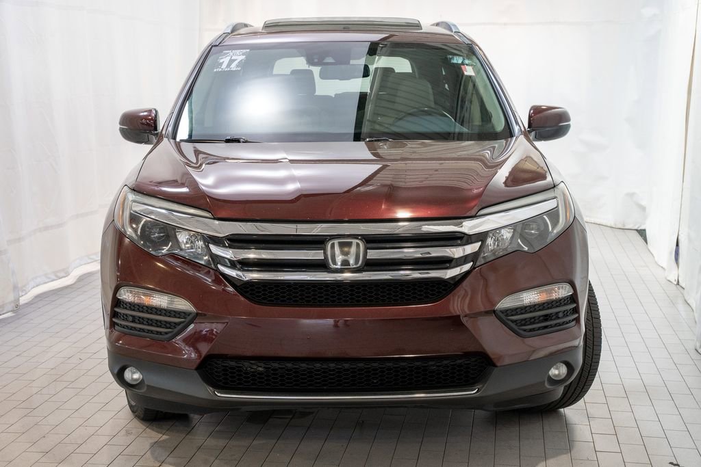 Used 2017 Honda Pilot Elite image 2