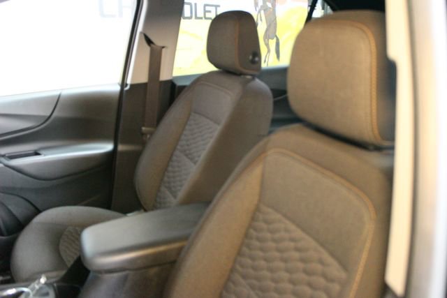 Used 2020 Chevrolet Equinox LT w/ Driver Convenience Package image 19