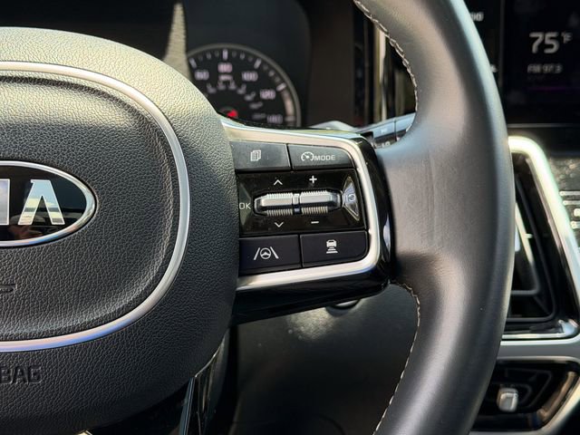 Used 2021 Kia Sorento SX image 11