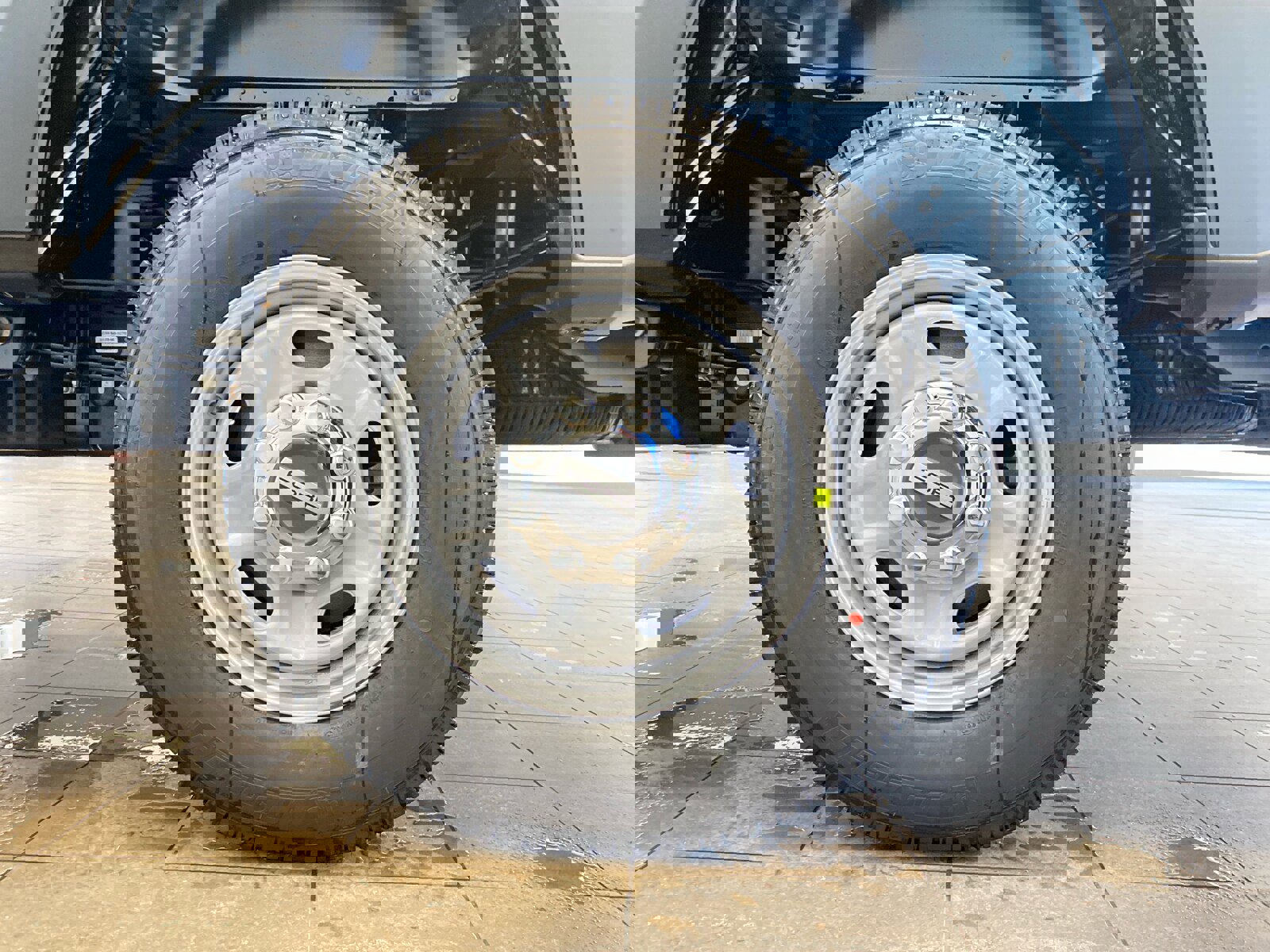 New 2026 Ford F250 XL w/ XL Chrome Package image 17