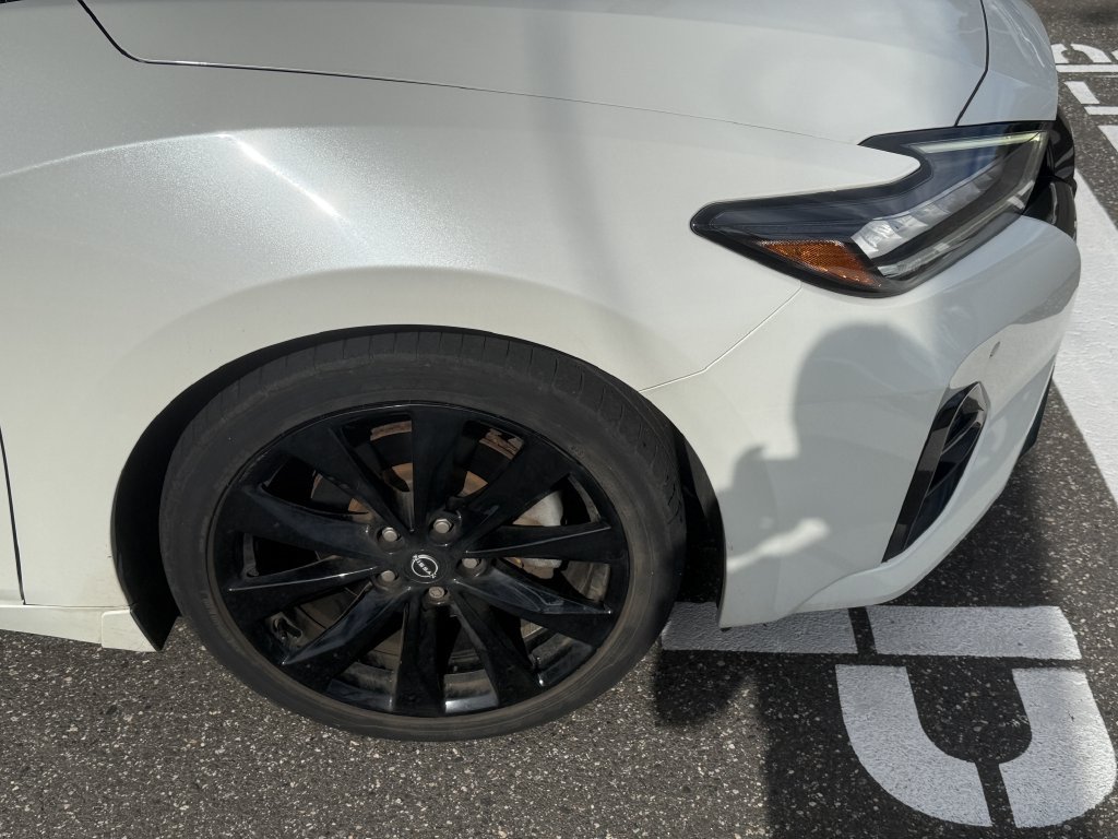 Certified 2023 Nissan Maxima SR w/ Sport Mat Group FWD image 11