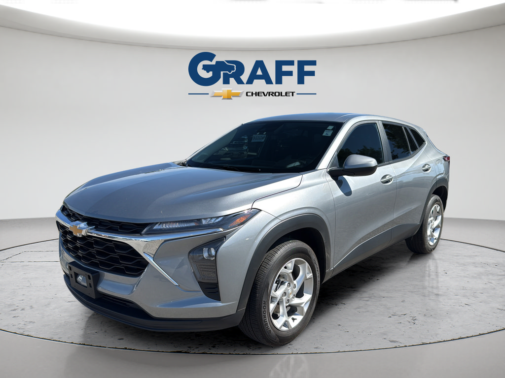 Used 2024 Chevrolet Trax LS w/ LS Convenience Package FWD video 1