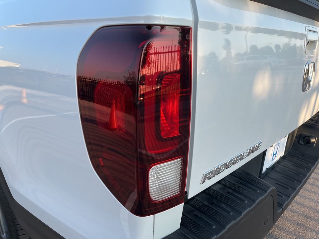Used 2023 Honda Ridgeline RTL-E image 7