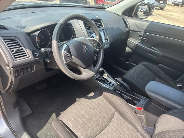 Used 2025 Mitsubishi Outlander Sport ES AWD/4WD image 18