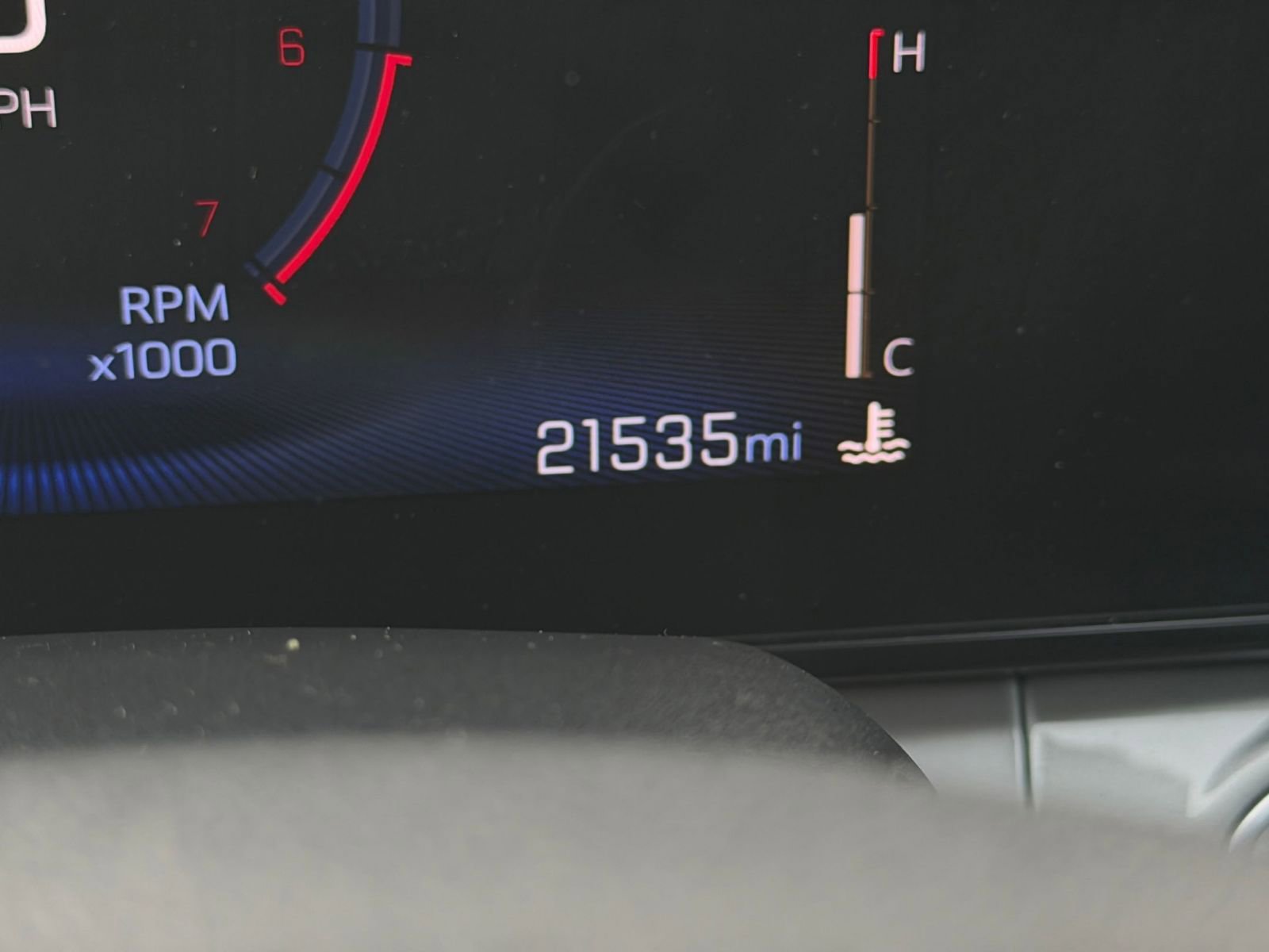 Used 2025 Chevrolet Trax LT image 38