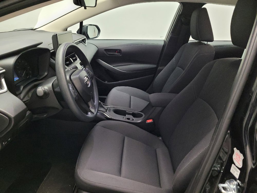 Used 2025 Toyota Corolla LE image 17