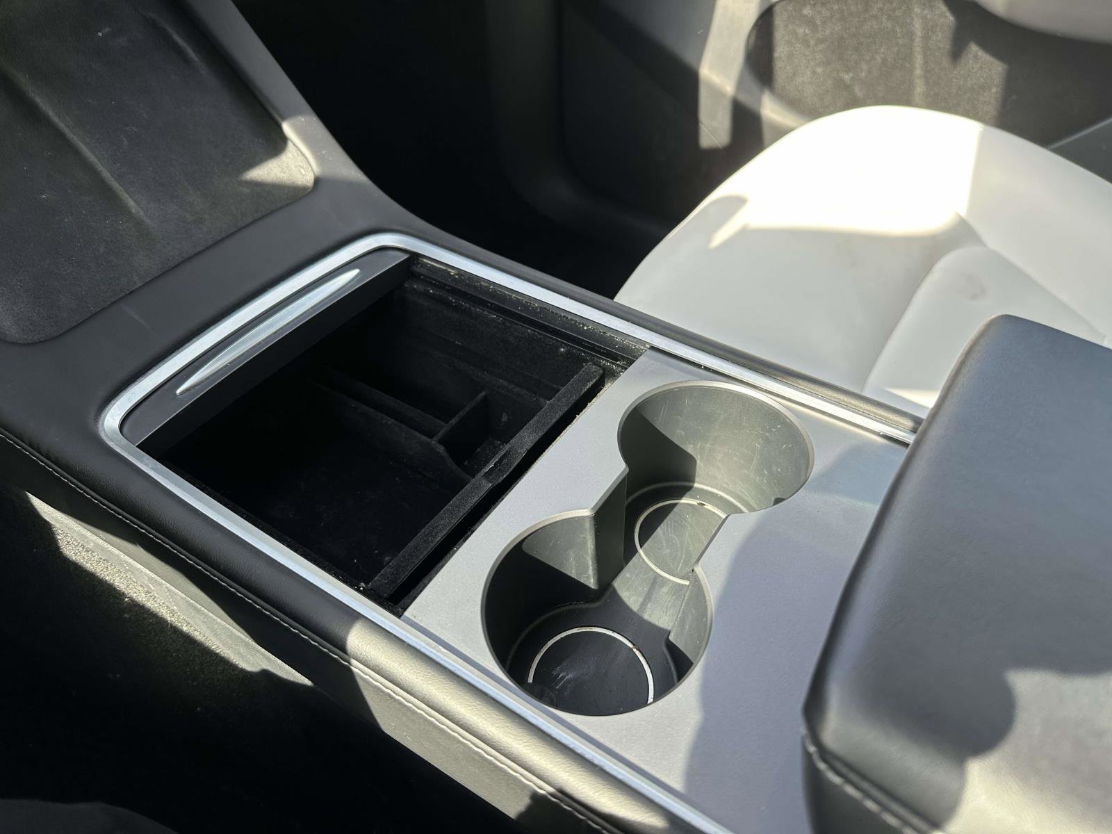 Used 2023 Tesla Model Y Long Range AWD/4WD image 26