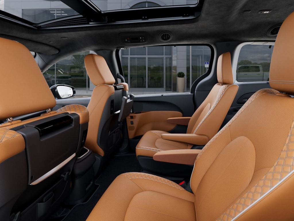 New 2026 Chrysler Pacifica Pinnacle FWD image 24