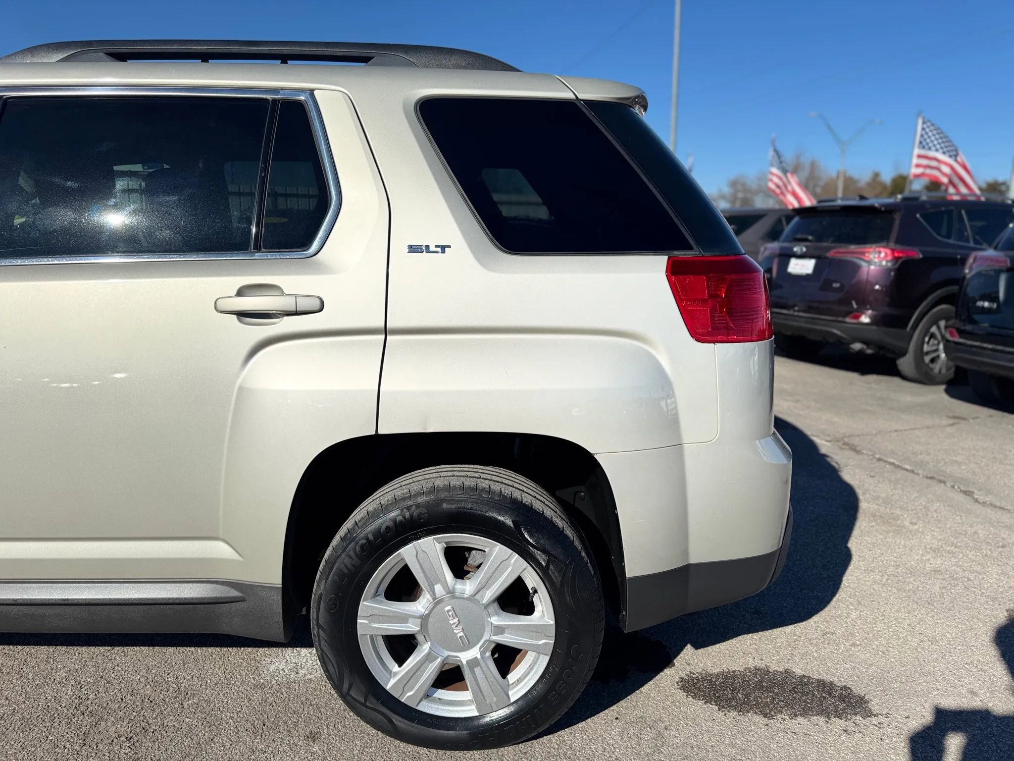 Used 2015 GMC Terrain SLT image 30