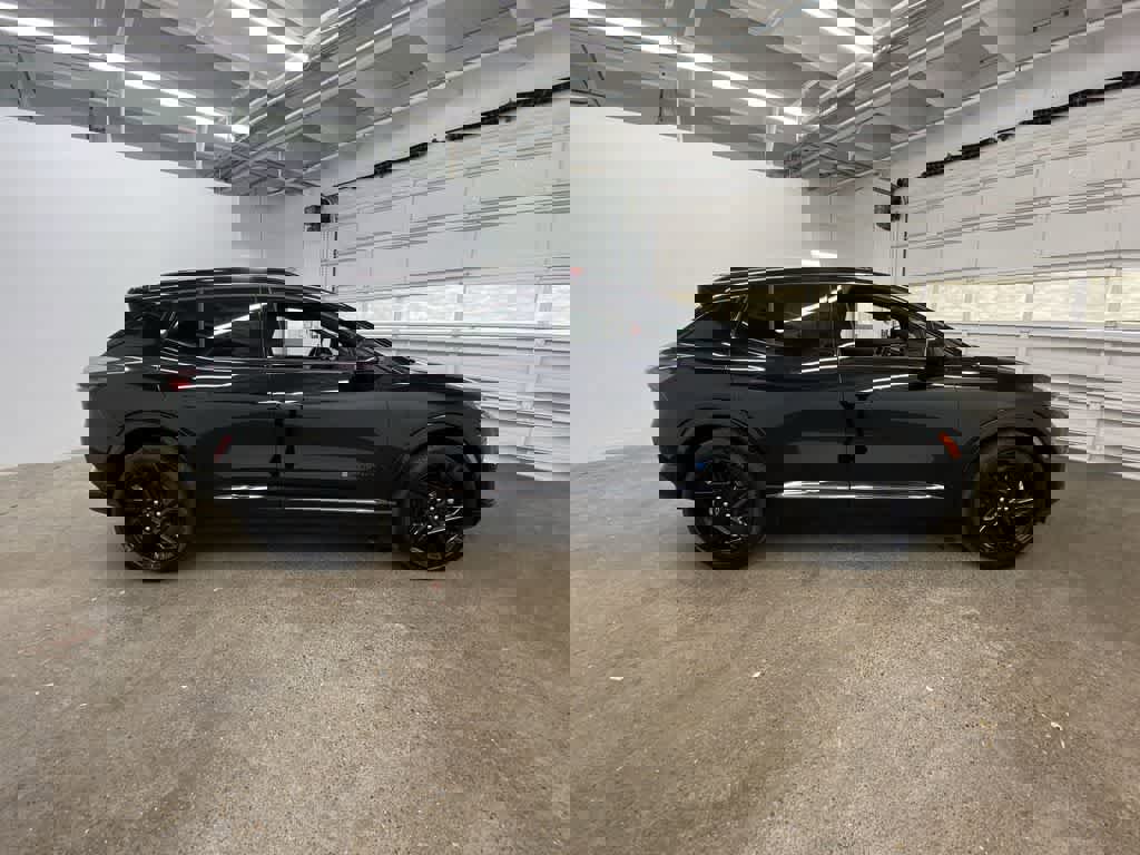 Used 2024 Chevrolet Equinox EV RS image 7