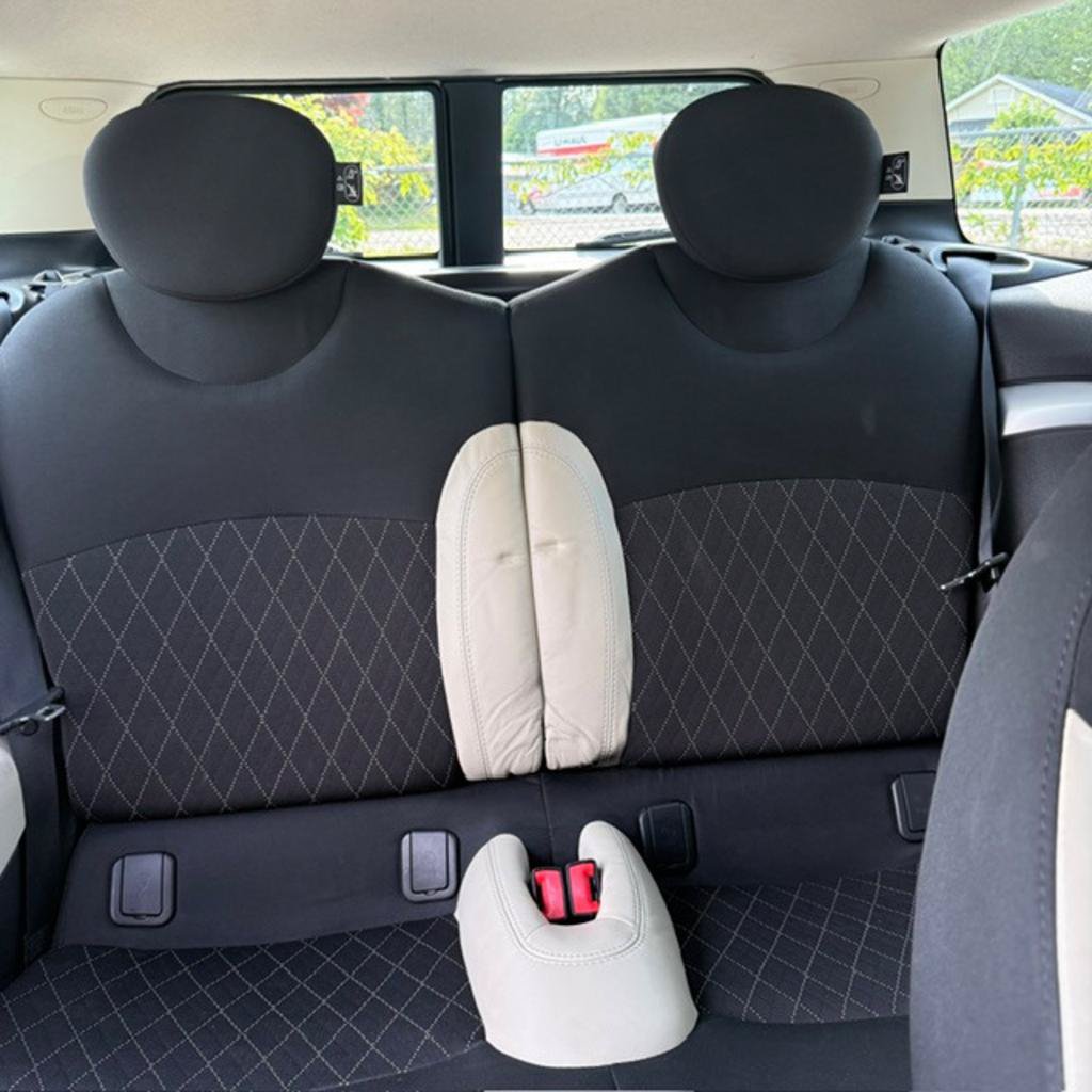 Used 2013 MINI Cooper Clubman FWD image 20